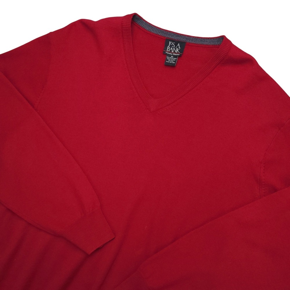 Jos A Bank Sweater Mens XL Red 100% Merino Wool V Neck Knit Pullover Lightweight